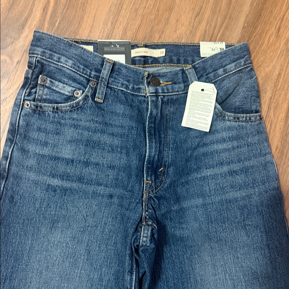 Levi's Baggy Dad boys Straight Jeans in Deep Blue - Picture 3 of 9